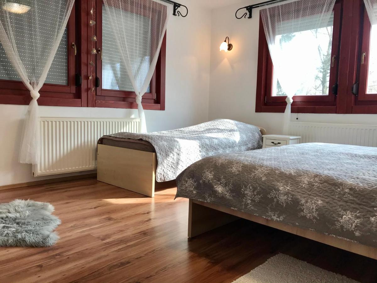 Viharsarki Apartman Дьюла Экстерьер фото