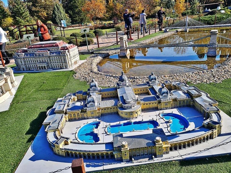 Viharsarki Apartman Дьюла Экстерьер фото